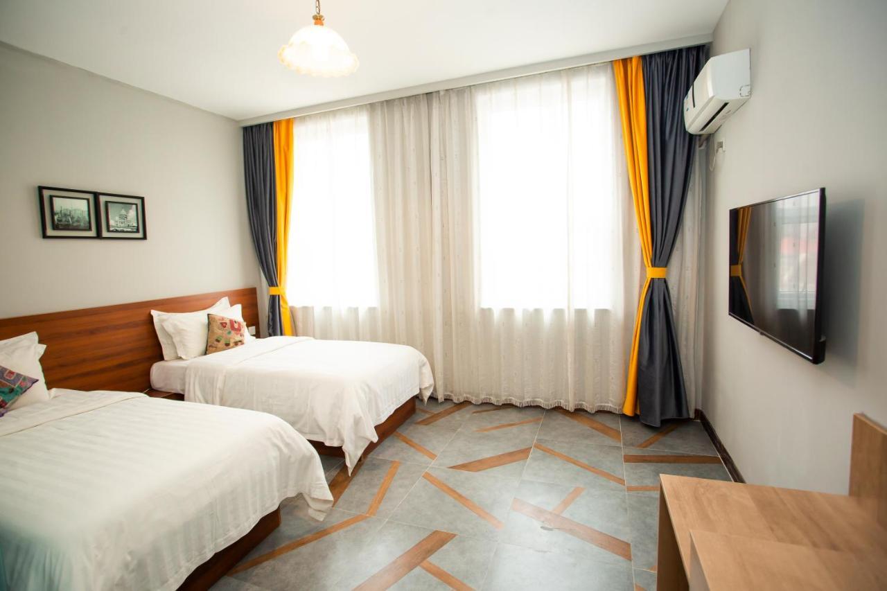 Ou Lu Business Hotel Циндао Экстерьер фото