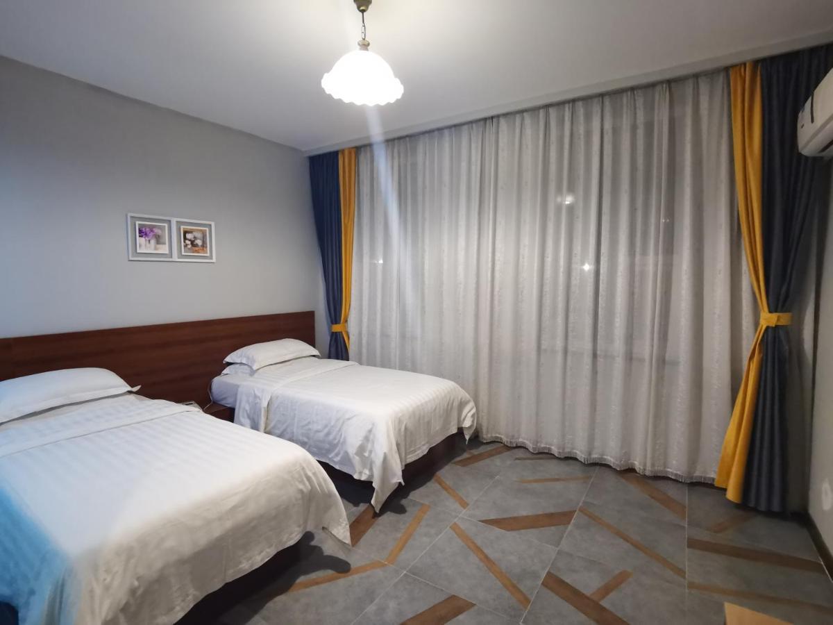 Ou Lu Business Hotel Циндао Экстерьер фото