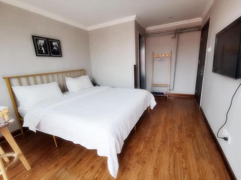 Ou Lu Business Hotel Циндао Экстерьер фото
